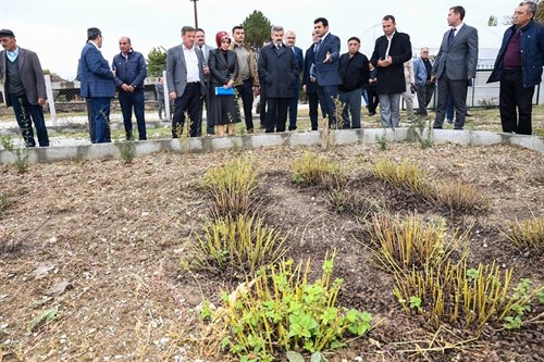 Vali Dr. Turan Ergün Banaz İlçesinde Yapılan Yatırımları Yerinde İnceledi.